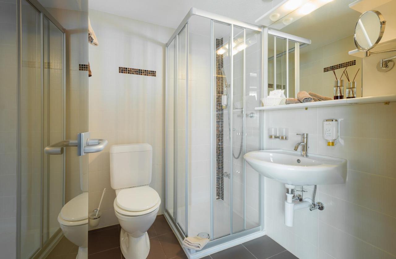 Relais Bayard Hotel Leuk Exterior photo
